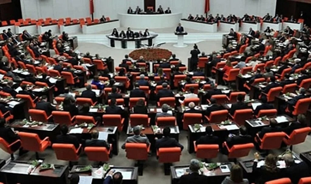 3 Parti Önerdi, AK Parti ve MHP Yine Reddetti