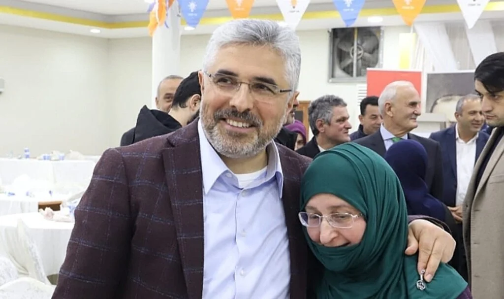 AK Parti Samsun İl Başkanı Ersan Aksu: 'Ev Ev Dolaşıp  Seçimlere Hazırlanıyoruz'