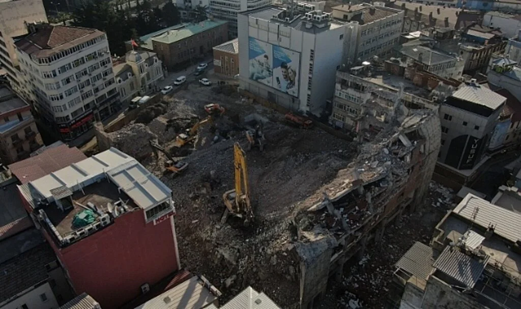 Anakent İş Merkezi’nde  Yıkım Tamamlanıyor