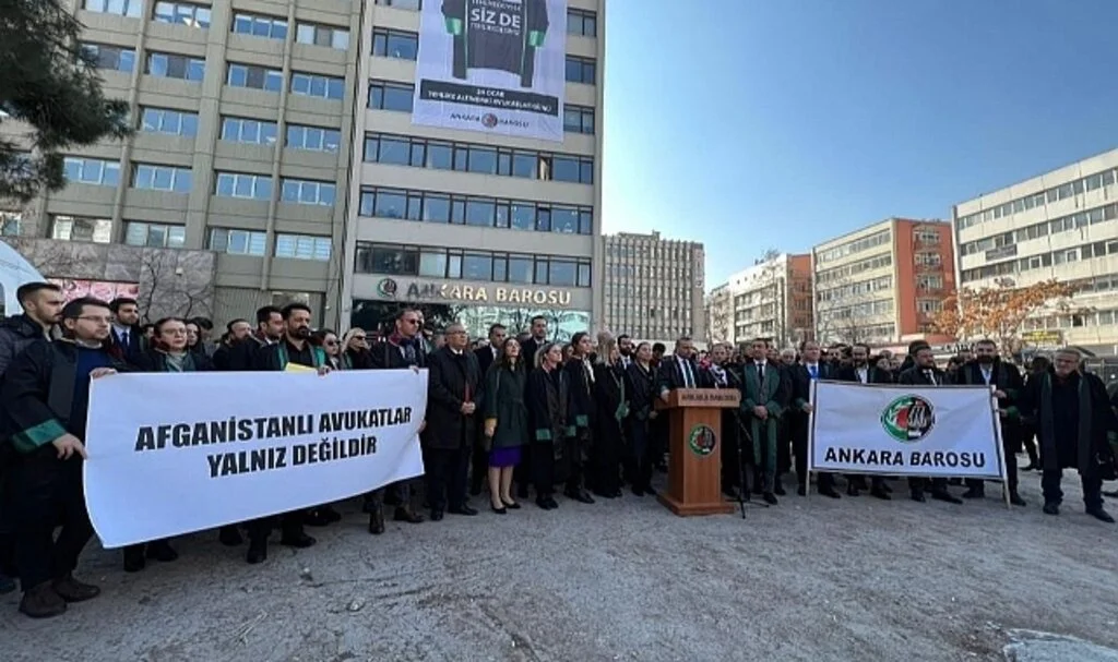 Ankara Barosu’ndan Anlamlı Yürüyüş