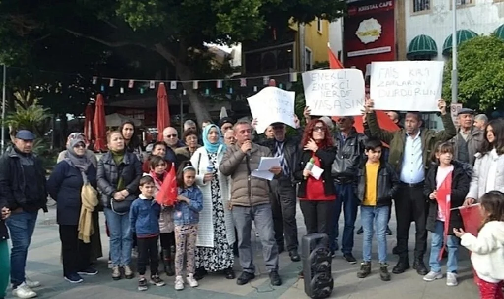 Antalya’da Fahiş Kira Artışları Protesto Edildi