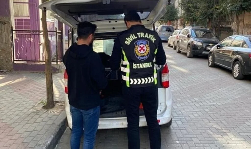 Başakşehir’de Ambulansa Yol Vermeyen Sürücü Yakalandı