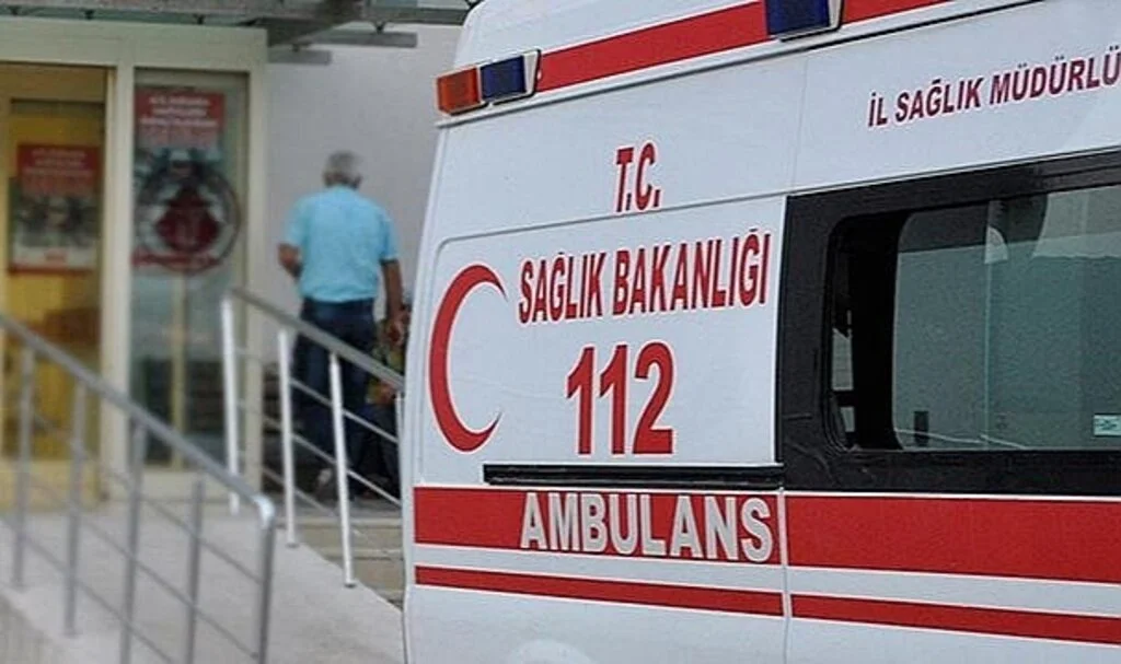 Çarşamba'da Devrilen Hafif Ticari Aracın Sürücüsü Yaralandı