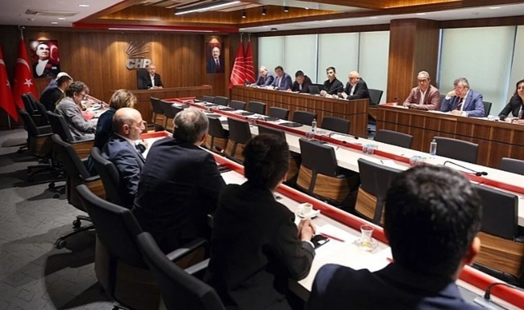 CHP Seçim Çalışmalarına Hız Verdi! Bölgelerde 30 Seçim Ofisi Kurulacak
