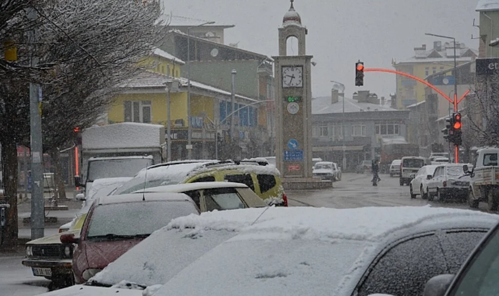Çorum'da Kar Yağışı Etkili Oluyor
