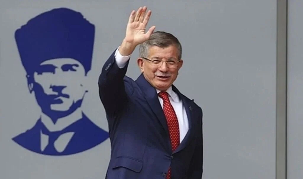 Davutoğlu'ndan 'İmza Yetkisi' Açıklaması: 'Buradan Bir Vesayet Çıkaranlar...'