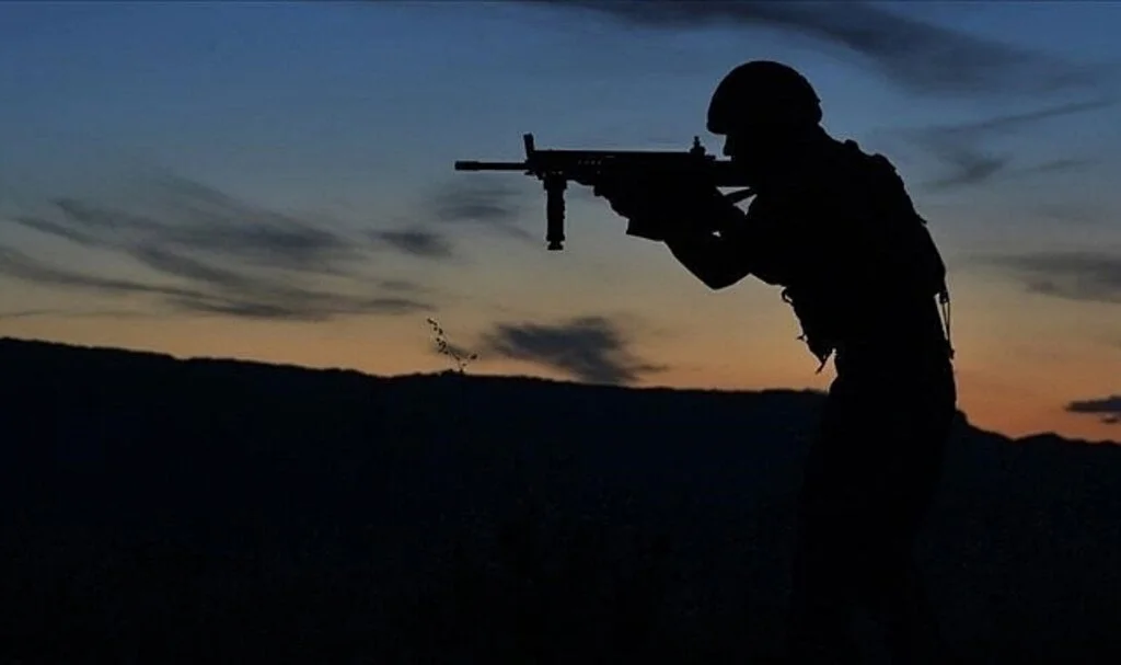 Fırat Kalkanı Harekat Bölgesinde Bir Asker Şehit Oldu