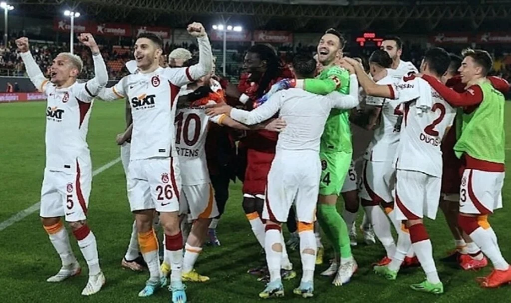 Galatasaray, Son 35 Yılın En İyisini Başardı!