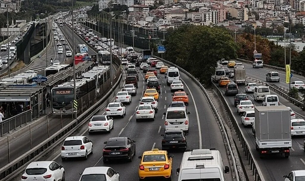 Geçen Yıl Trafiğe 1 Milyon 270 Bin Aracın Kaydı Yapıldı