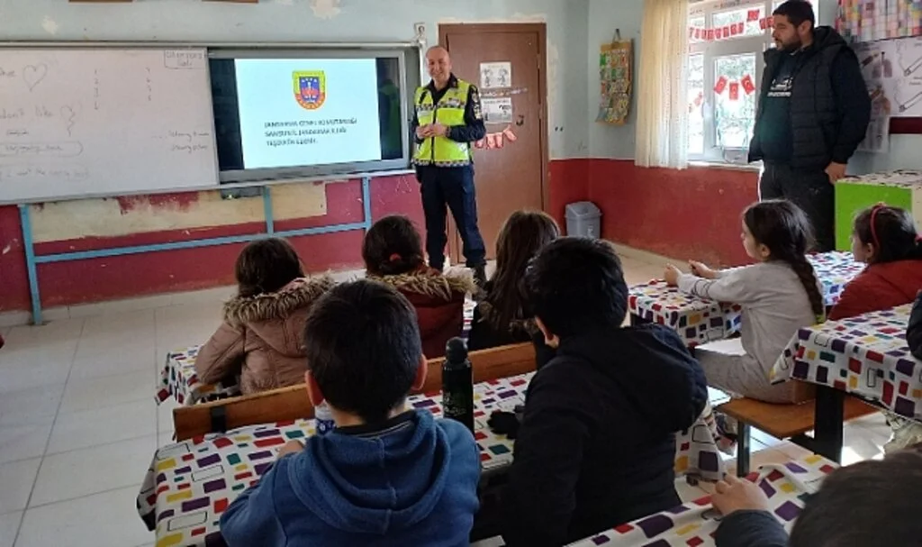 Havza'da Jandarmadan Öğrencilere Trafik Eğitim