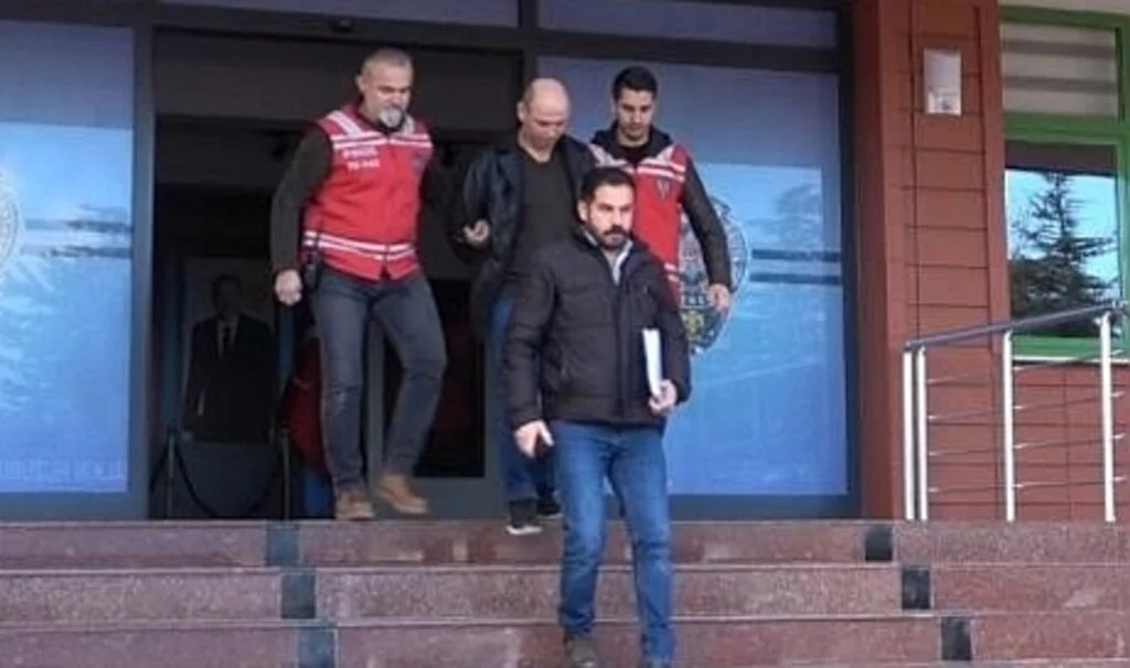 İş Görüşmesi İçin Gittiği Site Yöneticisini Kemerle Boğup Öldürdü