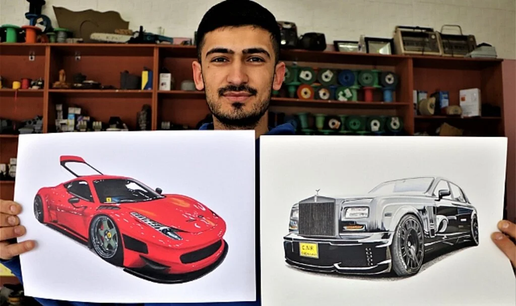 İşçi Gencin Araba  Çizimleri Hayran Bırakıyor 