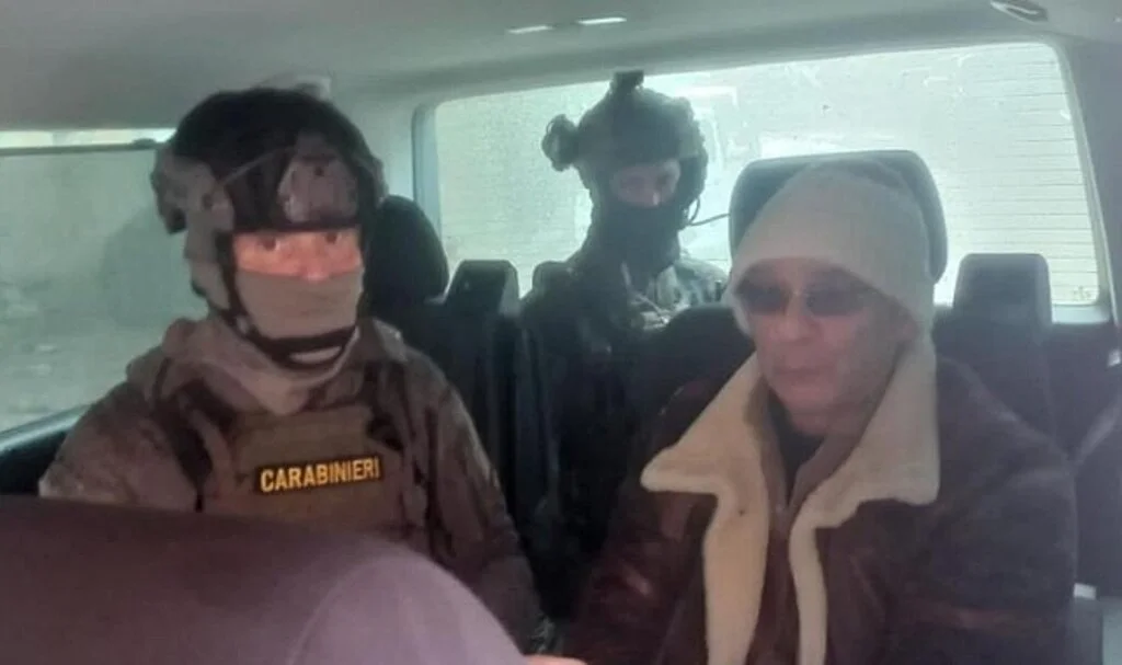 İtalya’nın En Çok Aranan Mafya Lideri 30 Yıl Sonra Yakalandı