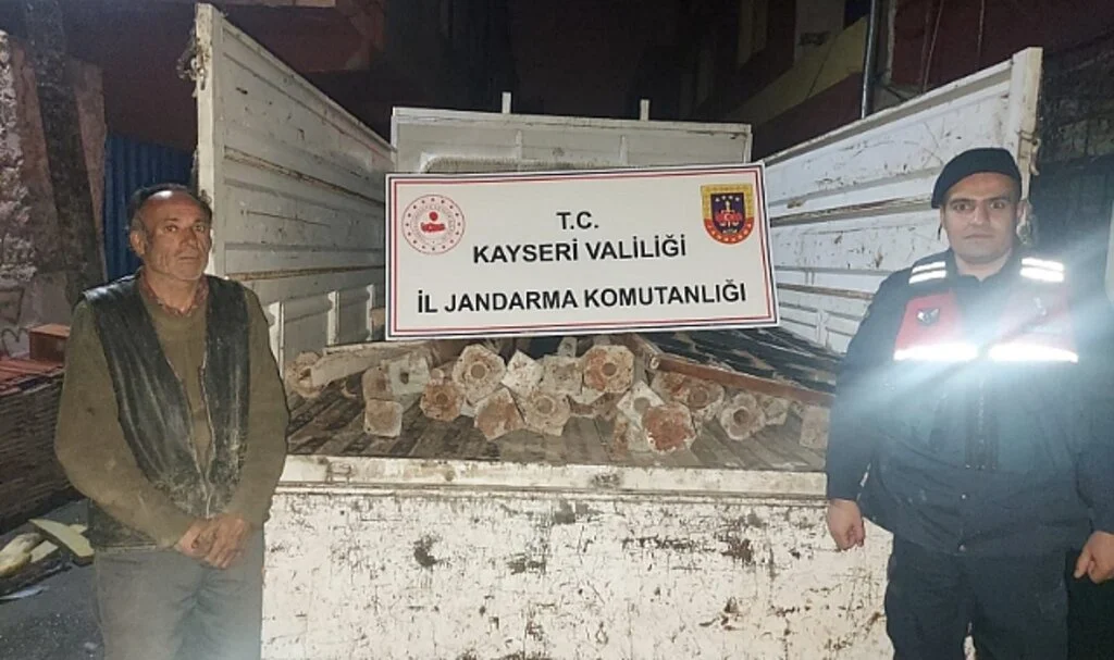 Jandarma 90 Bin TL'lik Hırsızlık Olayını Çözdü: 3 Gözaltı