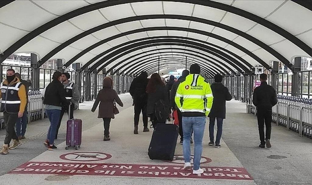 Kağıthane-İstanbul Havalimanı Metrosu Yolcuların Beğenisini Kazandı