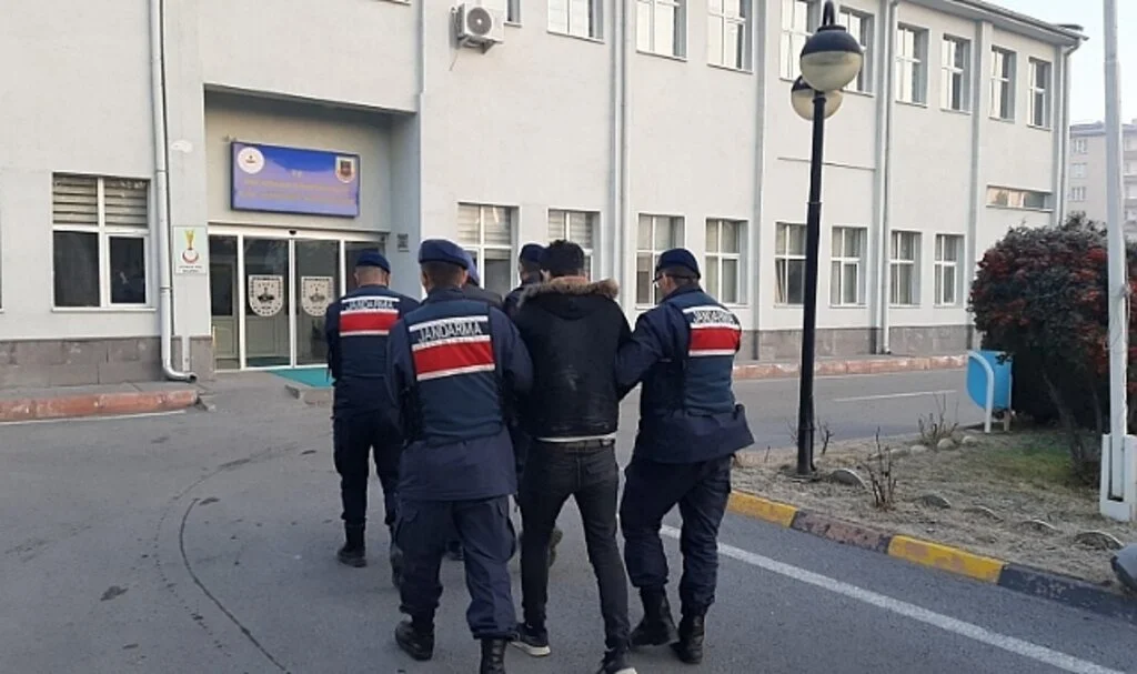 Kayseri’de DEAŞ Üyesi 2 Kişi Yakalandı