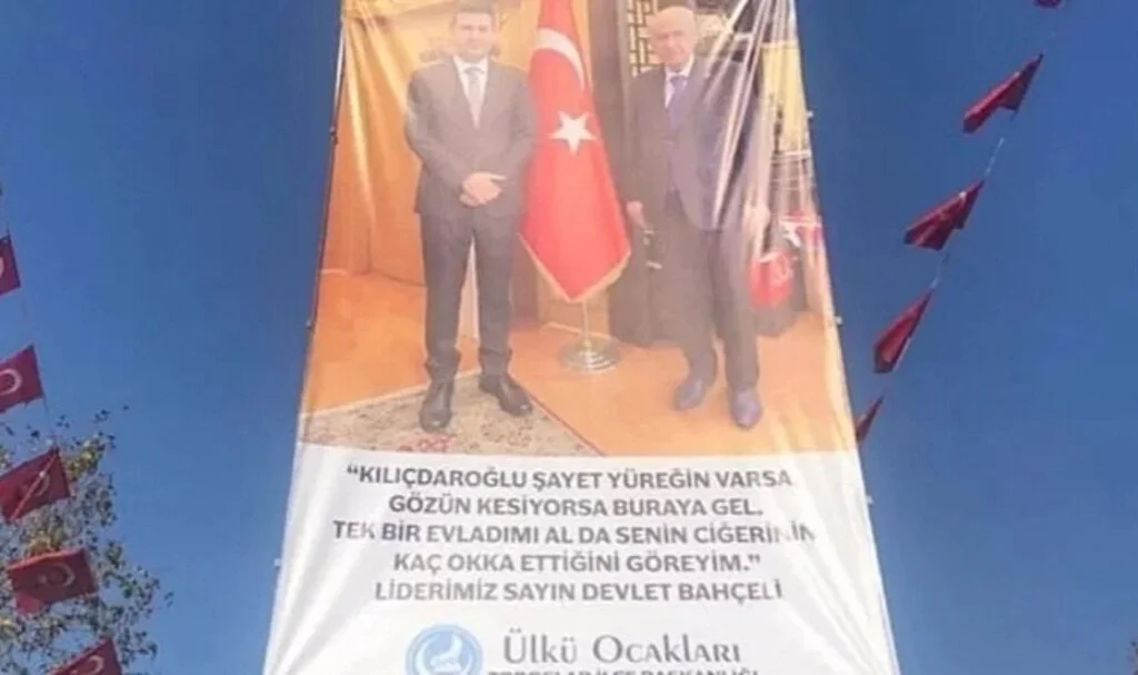 Kılıçdaroğlu’nu Hedef Almışlardı, O Pankart Kaldırıldı