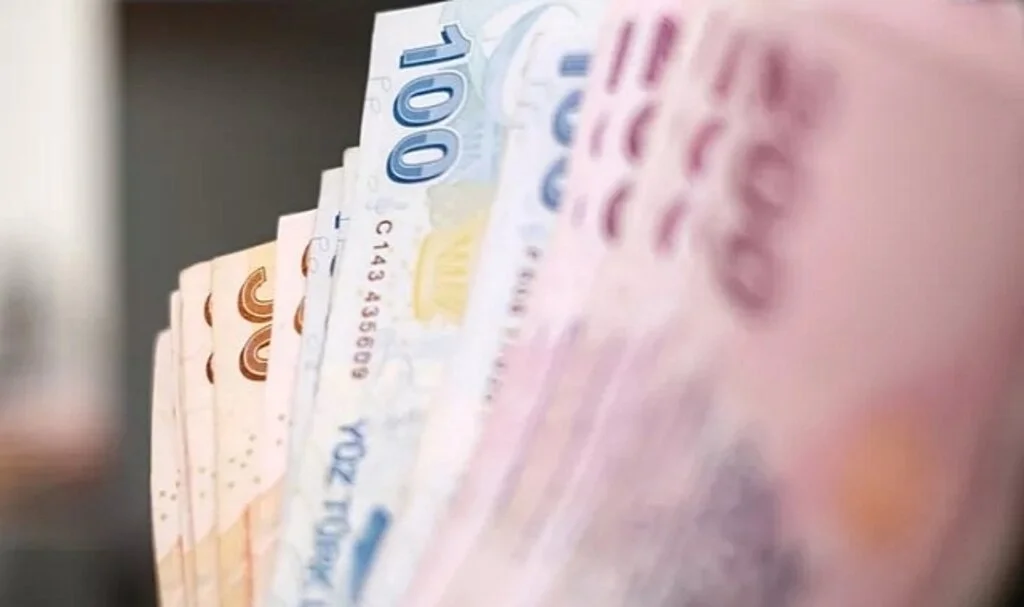 Kırmızı Çizgiydi! 8.864 TL’ye Çıkarak Asgari Ücreti Solladı...