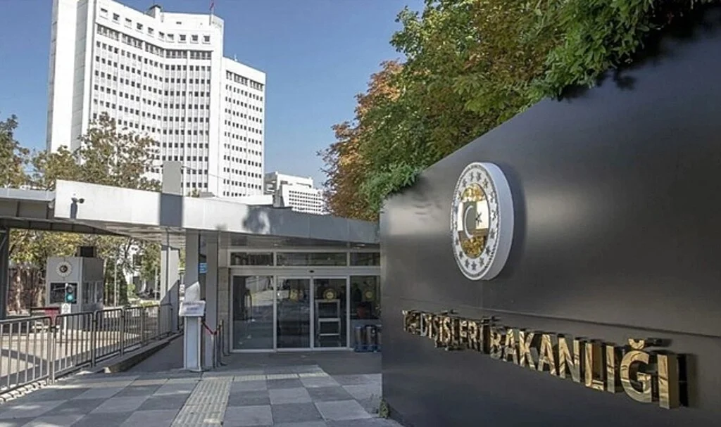 Lahey'de Kur'an-ı Kerim'e Saldırıya Tepki: Hollanda'nın Ankara Büyükelçisi Dışişleri'ne Çağrıldı