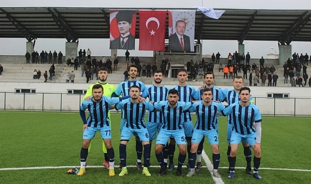 Lidere Yan Bakılmıyor
