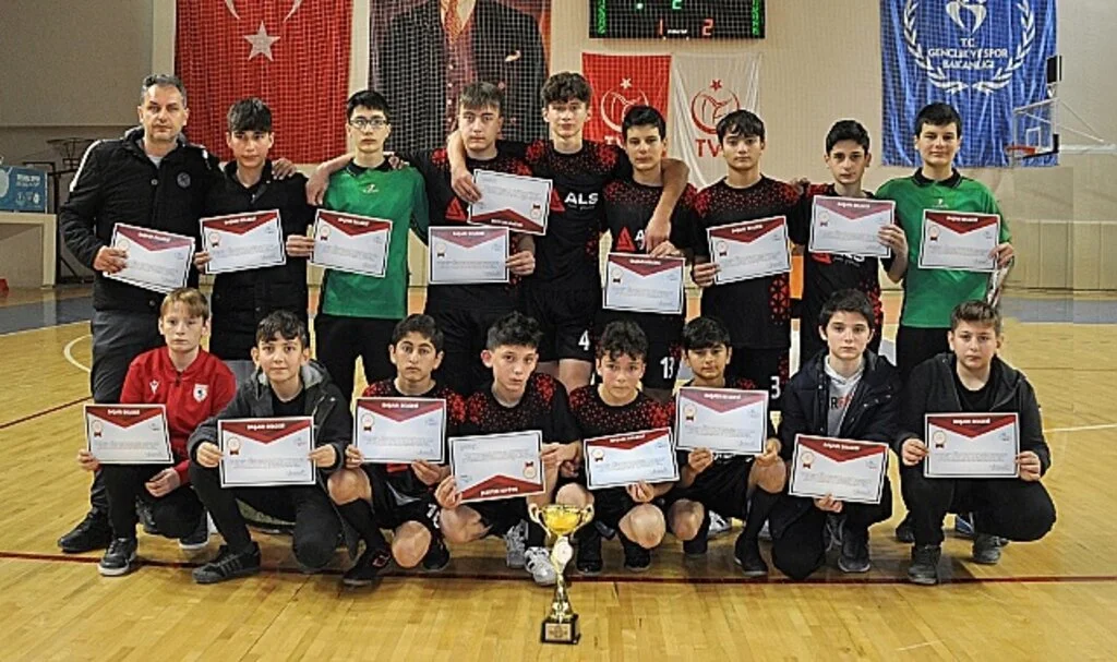 Mehmet Aktif'ten Çifte Birincilik