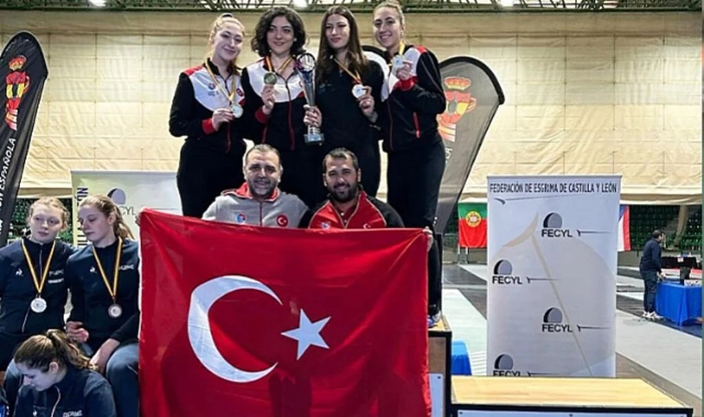Milli Gururumuz Nisanur Erbil