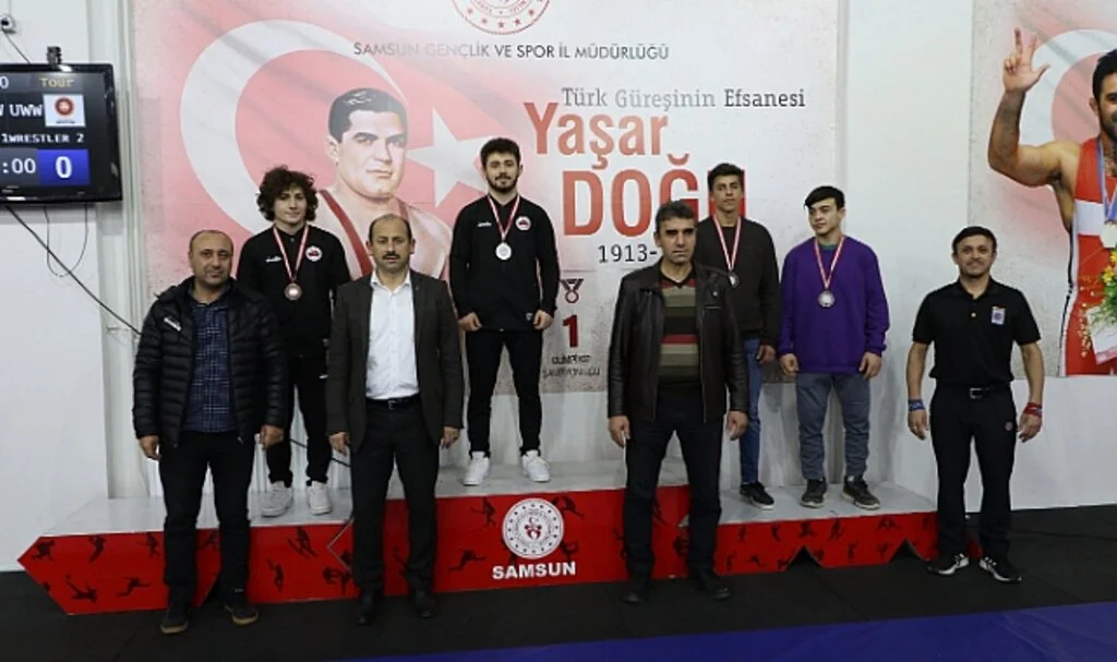 Minderde Kıyasıya Mücadele