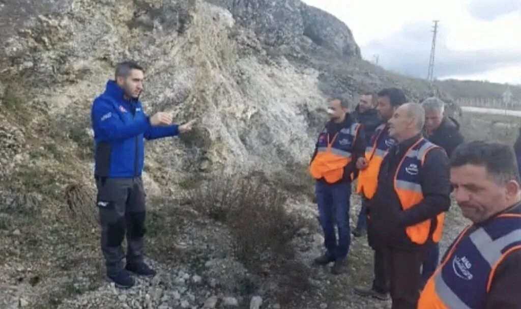 Muhtarlar  'Afetlerin İzinde' 