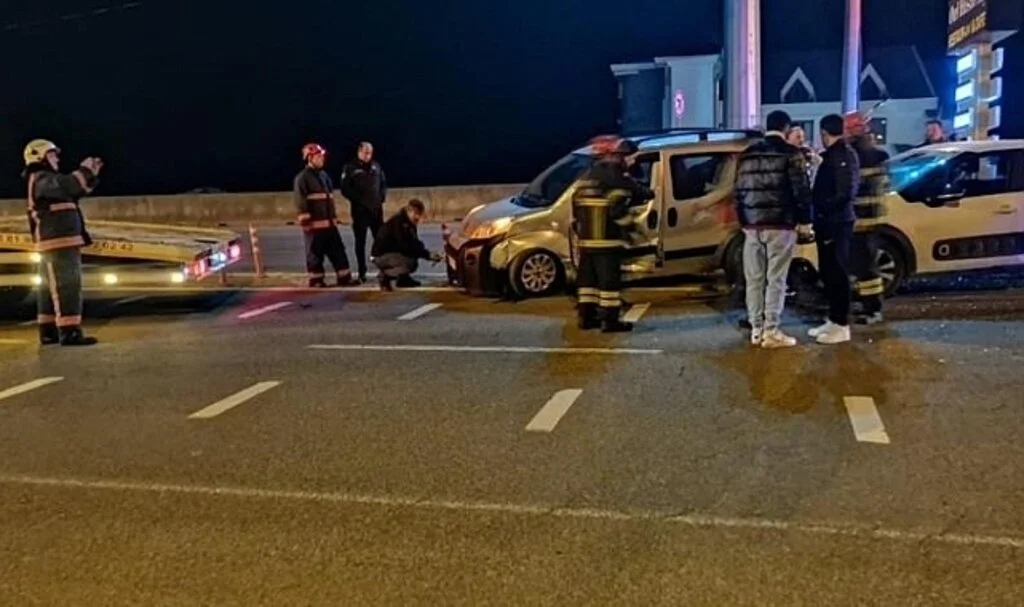 Ordu'da Hafif Ticari Araç ile Otomobil Çarpıştı: 1 Yaralı
