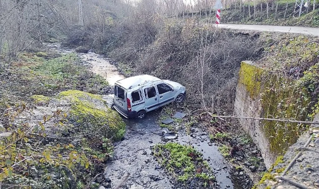 Samsun'da Aracın Dereye Devrilmesi Sonucu 1 Kişi Yaralandı