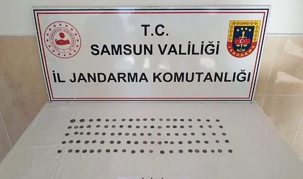 Samsun'da Çeşitli Dönemlere Ait 101 Sikke Ele Geçirildi