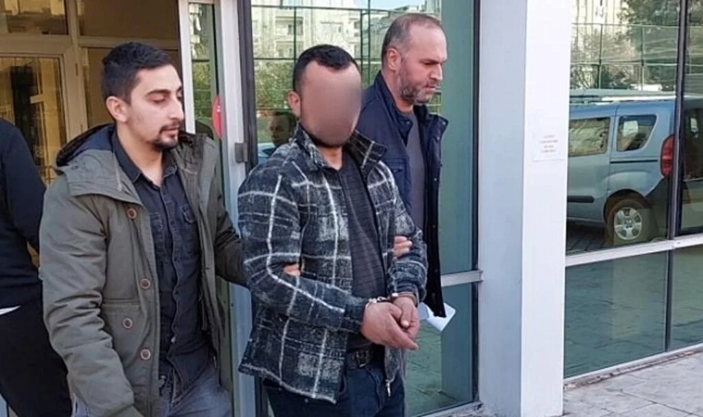 Samsun'da Eşinin Eline Mermi Koyan Koca Tutuklandı