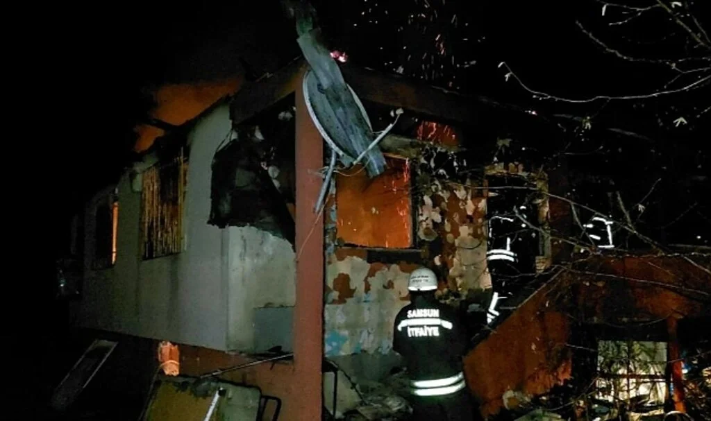 Samsun'da Ev Yangını: 1 Ölü