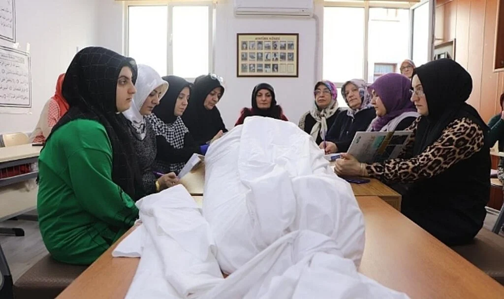 Samsun'da Herkes Korkarken Onlar Meslek Sahibi Olmak İçin Kursa Gidiyor