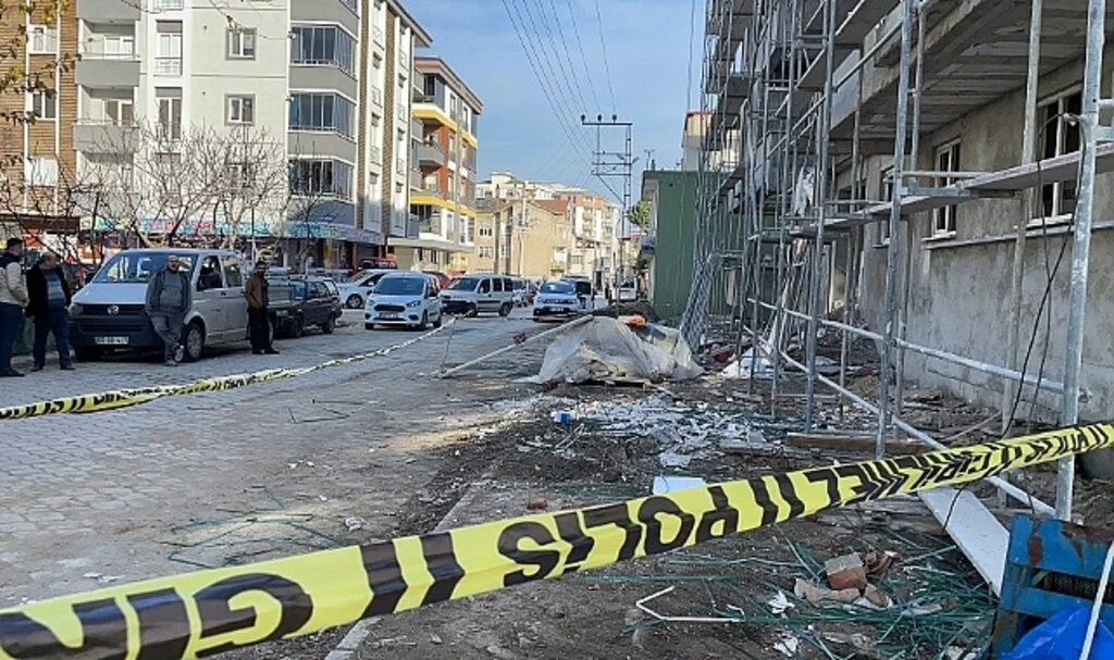 Samsun'da İnşaat İskelesinden Düşen İşçi Yaşamını Yitirdi