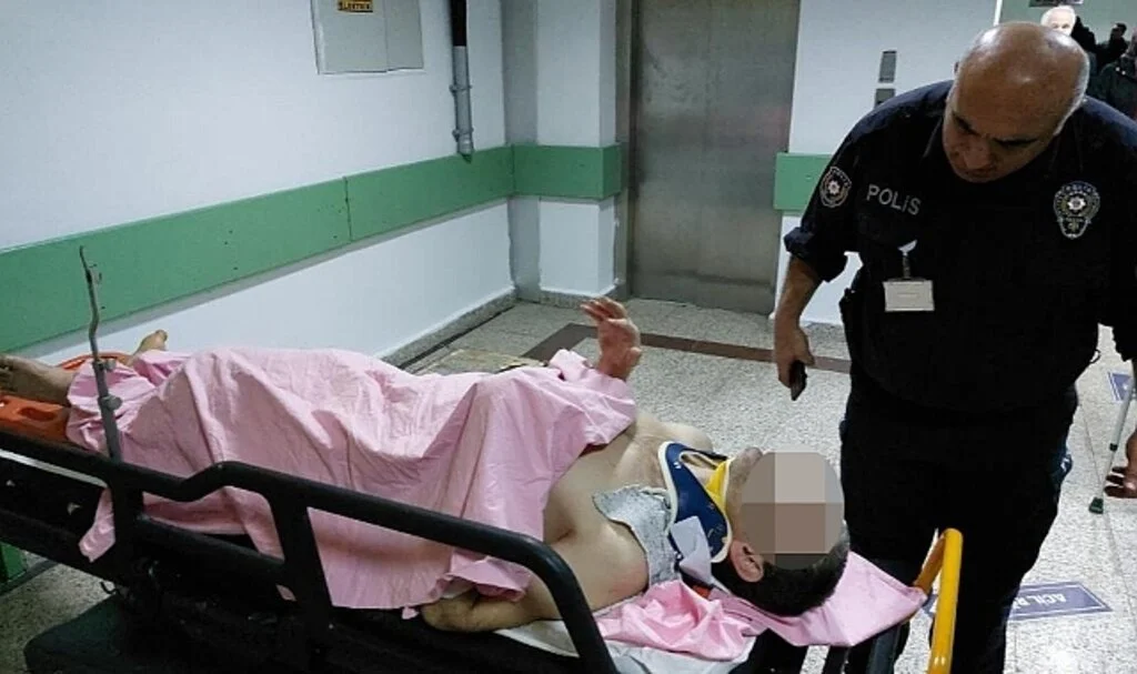 Samsun'da Kapısının Zorlandığını Hissedip Panikleyerek Balkondan Atladı