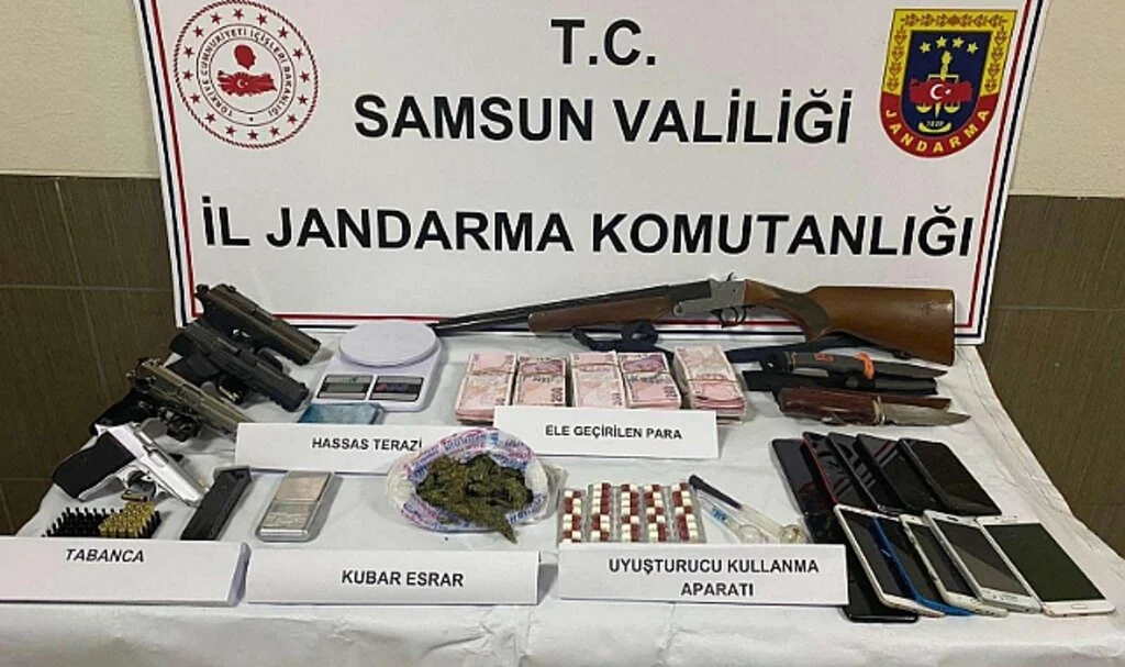 Samsun'da Uyuşturucu Operasyonunda Yakalanan 5 Şüpheli Tutuklandı
