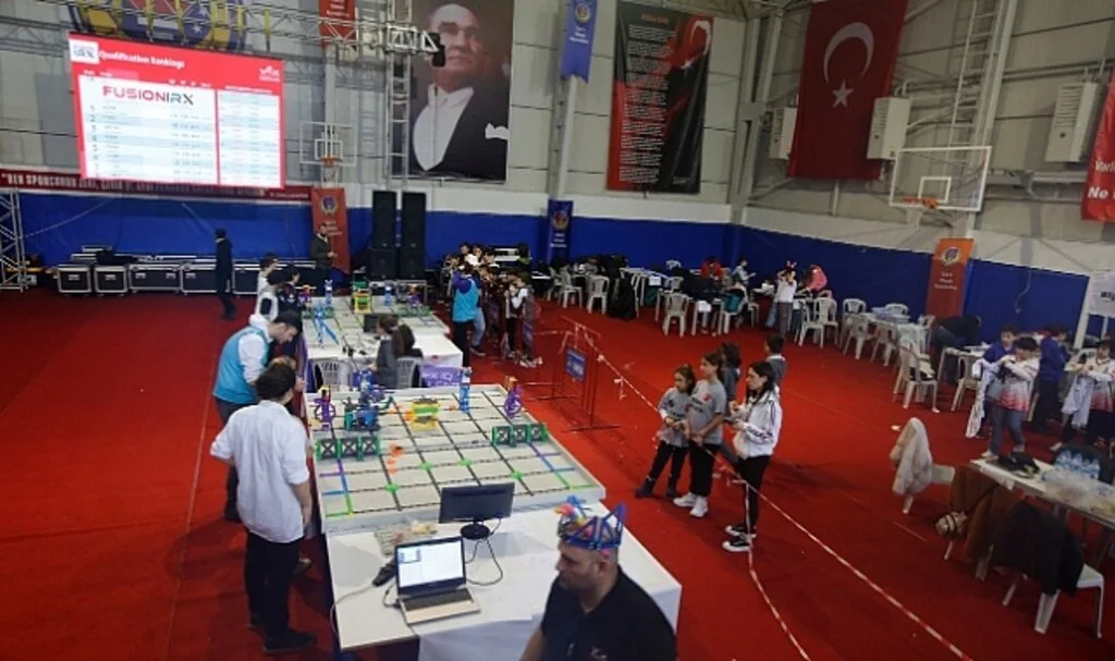 Samsun'da "VEX Robotics" Turnuvası Düzenlendi
