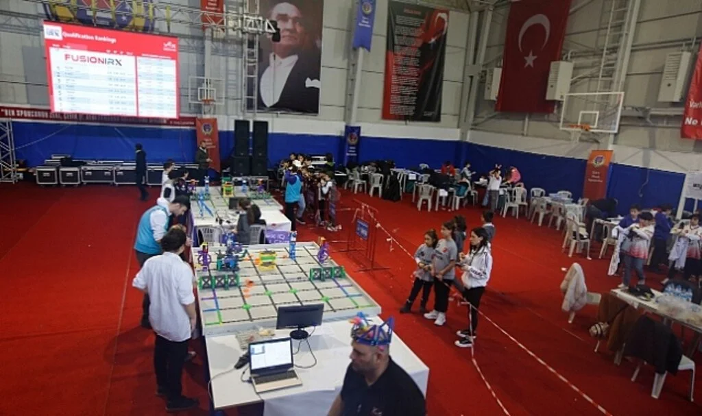 Samsun'da 'VEX Robotics' Turnuvası Heyecanı