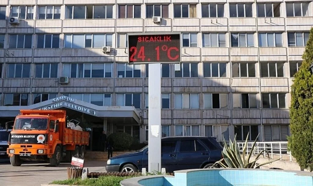Samsun'da Yalancı Bahar: Termometreler 24,1'i Gösterdi