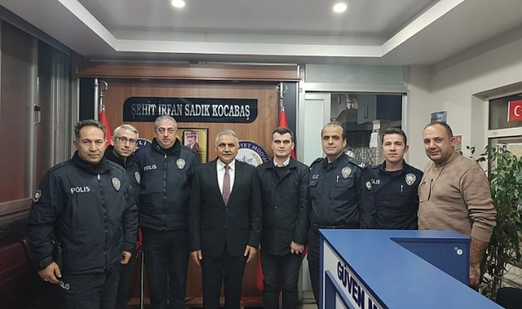 Samsun Emniyet Müdürü Urhal, Görevdeki Personelin Yeni Yılını Kutladı