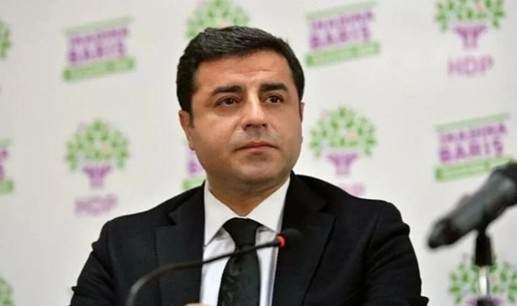 Selahattin Demirtaş: HDP Kolay Lokma Değildir, Boğulursunuz