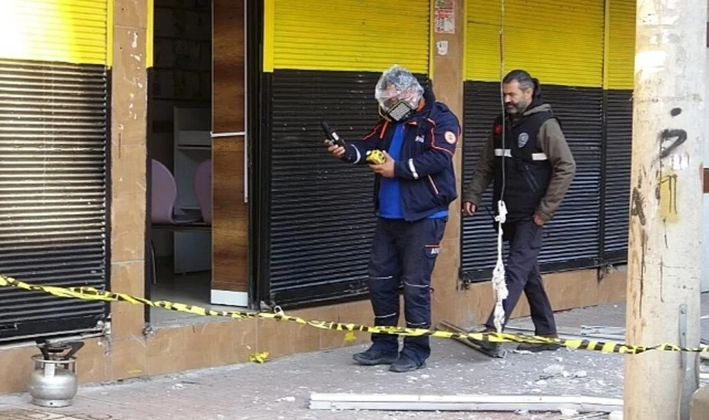 Sigara Yakmak İstedi, Bomba Gibi Patladı