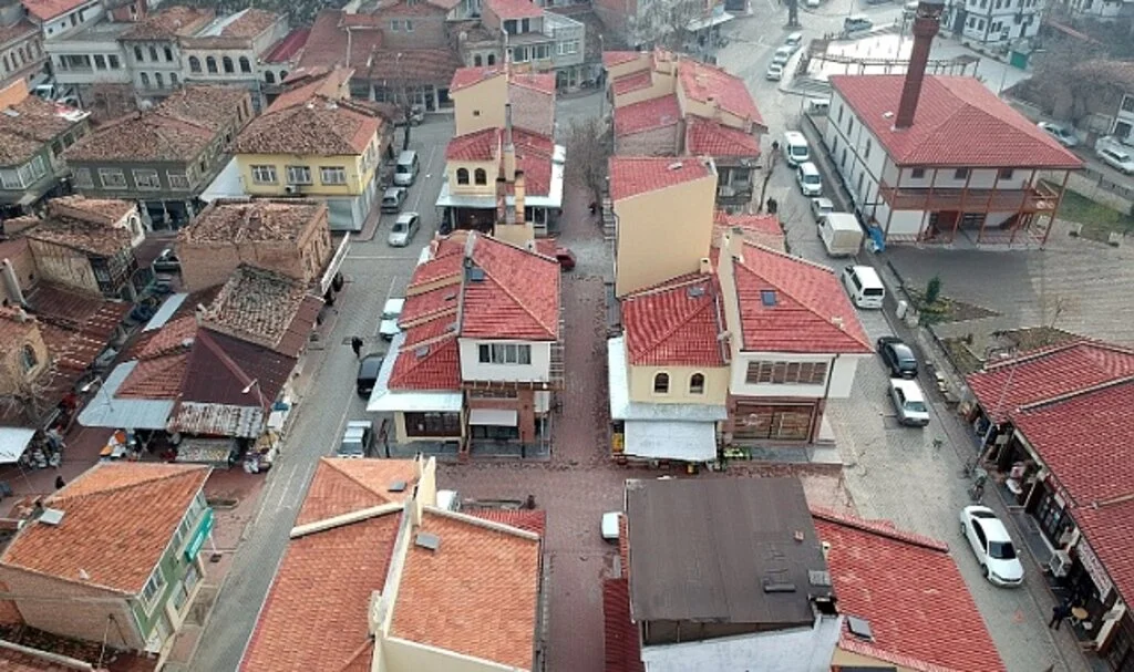 Sinop'un Boyabat İlçesinde; Tarihi Orta Çarşı Aslına Uygun Restore Ediliyor 