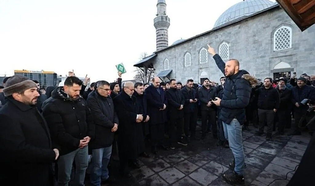 Sivil Toplum Platformu’ndan Kur'an-ı Kerim’e Yapılan Saygısızlığa Tepki