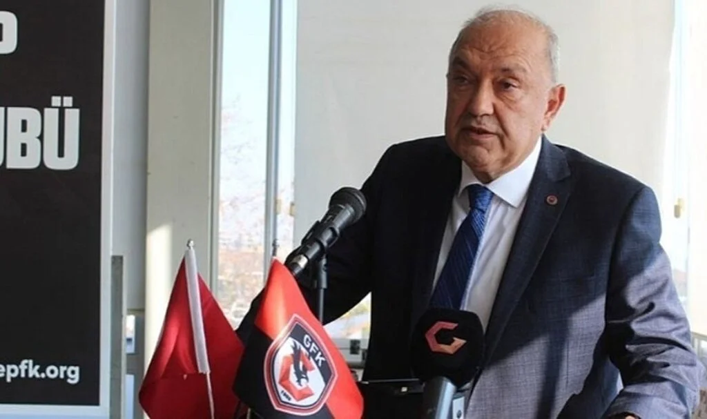 Süper Lig'de Başkan İstifa Etti!