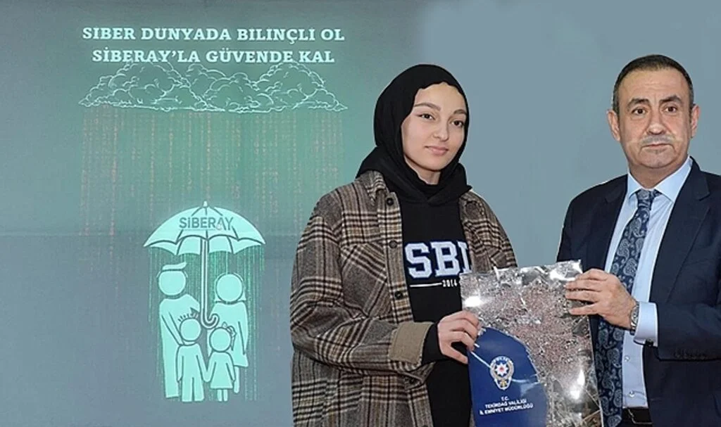 Tekirdağlı Öğrencinin Yaptığı Siber Afişi Tüm Türkiye Kullanacak