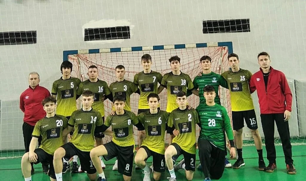 Tekkeköy Hentbol Takımı Finallerde