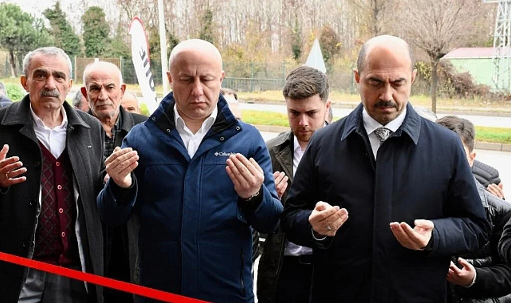 Terme Belediye Başkanı Kılıç, İş Yeri Açılışına Katıldı