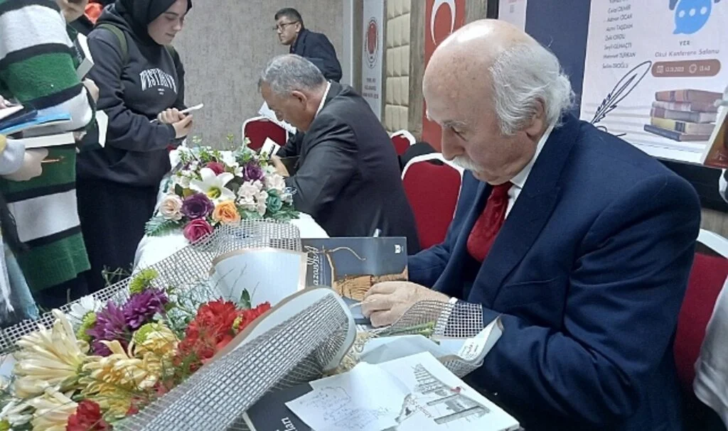 "Termeli Şair ve Yazarlarla Okuma ve Yazma Yolculuğu" Paneli